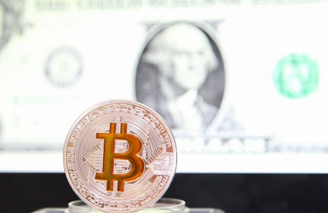 Иран уйдет от доллара в Bitcoin