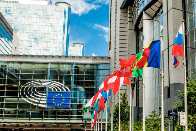 EU Lawmakers Weigh 'Standard' for ICOs Under Crowdfunding Rules