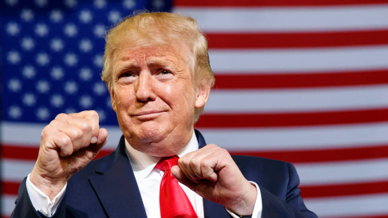 Трамп выпустил NFT на блокчейне Биткоина без возможности продажи до конца 2024 года