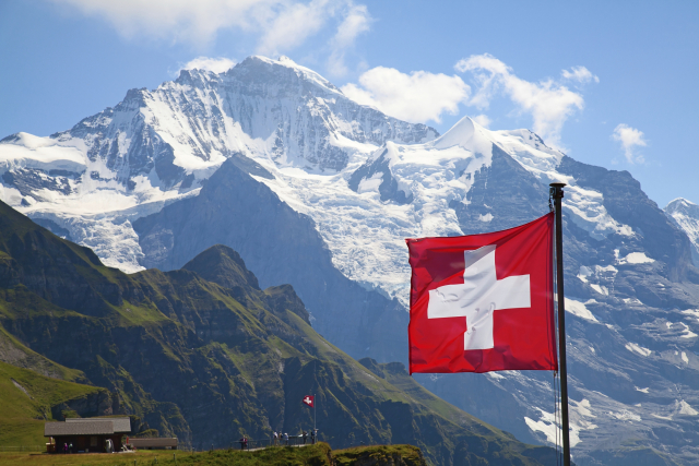 World’s First Regulated Blockchain Real Estate Crowdsale Platform Launched in Switzerland