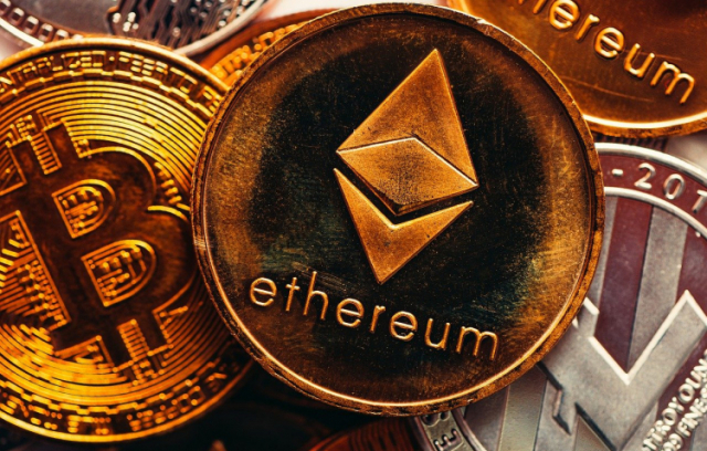 Ethereum: новый рекорд и почему ETH обгоняет биткоин по темпам роста