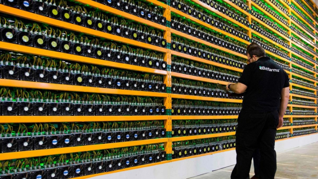 Israeli Crypto Mining Firm Files for IPO in Canada